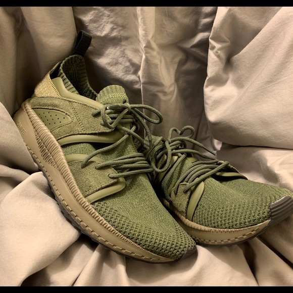 puma shoes green color